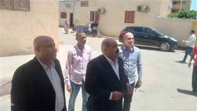 محافظ أسيوط يوجه القيادات التنفيذية بالمرور على المراكز التكنولوجية لمتابعة استقبال طلبات التصالح في مخالفات البناء