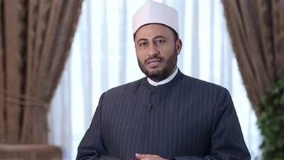 الأمين العام المساعد لمجمع البحوث الإسلامية يوضح للشباب مقومات الشخصية المصرية