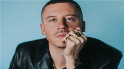 الرابر الأمريكي Macklemore يغني لفلسطين..