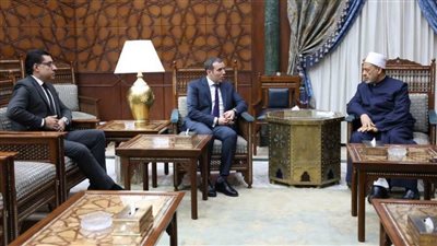 شيخ الأزهر يستقبل رئيس هيئة الإسعاف المصرية ويتفقان على توفير الخدمات الإسعافية والطبية بمقرات الأزهر