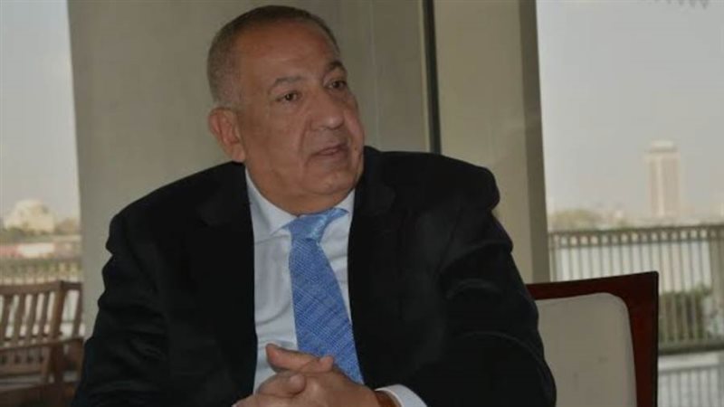 كامل أبو على رئيس