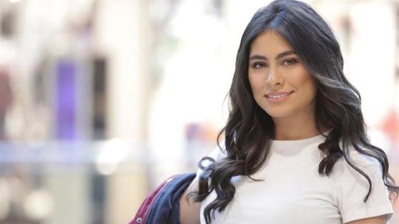 الفنانة الشابة هاجر