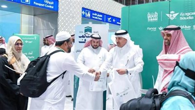 المملكة تستقبل أولى رحلات الحجاج لهذا العام في مطار الأمير محمد بن عبدالعزيز الدولي بالمدينة المنورة