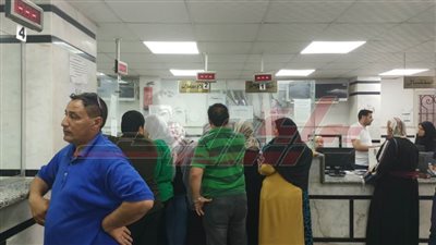 استمرار توافد المواطنين علي المراكز التكنولوجية لتقديم طلبات التصالح