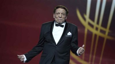إسعاد يونس تعيد عادل إمام للسينما بعد غياب دام 14 عامًا