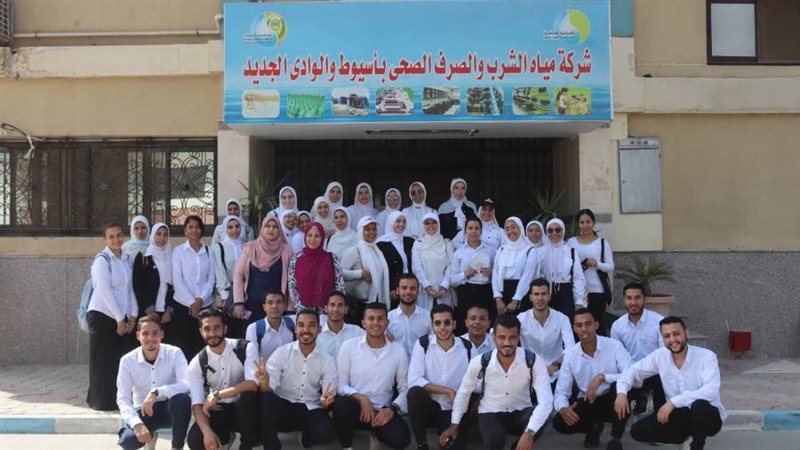 جانب من الزيارة