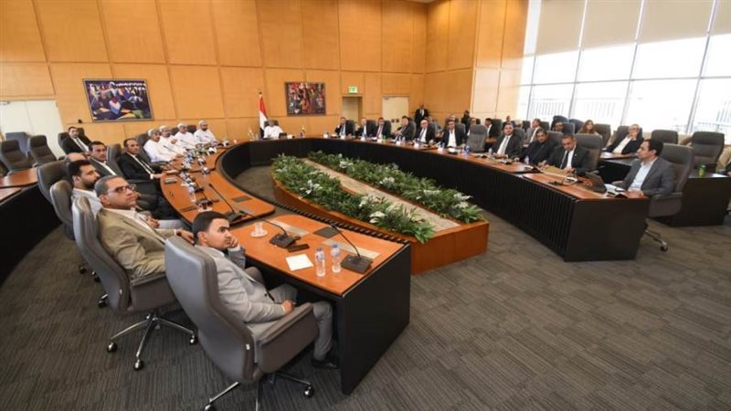 وزير الإسكان العماني