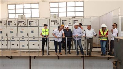 رئيس مياه أسيوط يتفقد محطة ديروط المرشحة لمتابعة الأعمال ضمن إنجازات المبادرة الرئاسية