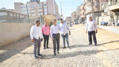  بالصور.. محافظ الغربية يتابع أعمال تطوير ورصف طرق قرى في طنطا