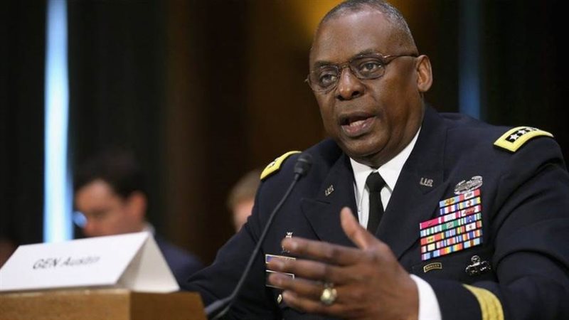 وزير الدفاع الأمريكية