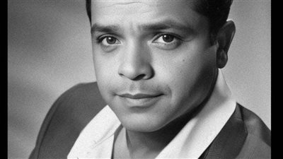 بالصور.. نجوم الفن بين الماضي والحاضر بالذكاء الاصطناعي