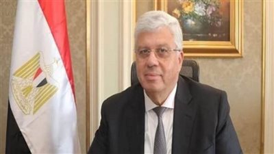 وزير التعليم العالي يعلن صدور عدة قرارات جمهورية بتعيين قيادات جامعية جديدة