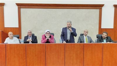 بالصور.. عمال مصر بناة الحاضر والمستقبل في ندوة لمجمع إعلام طنطا