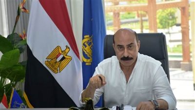 محافظ أسوان يقرر عزل واستبعاد مديرة مدرسة لمخالفتها اللوائح والقوانين