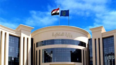 الداخلية تكشف حقيقة تداول قيام طلبة مدرسة بإلقاء الحجارة علي المارة وقائدي السيارات