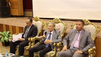 محافظ المنيا يؤكد تقديم كافة التيسيرات وتبسيط الإجراءات للمواطنين لسرعة التصالح 