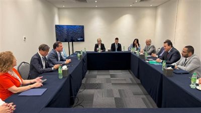 وزير الصحة يبحث مع نظيره اليوناني التعاون في تطوير مرافق الرعاية الصحية والسياحة العلاجية