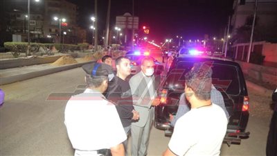 محافظ كفر الشيخ يتفقد عددًا من شوارع العاصمة ليلًا