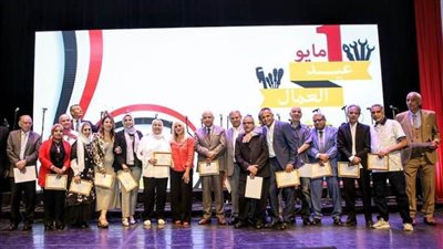 رئيسة دار الأوبرا تكرم عددًا من الفنانين والإداريين المتميزين بمناسبة عيد العمال