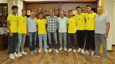 الإسماعيلي يؤمن مجموعة من مواهب القطاع بعقود طويلة الأمد