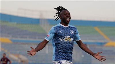 بيراميدز يفتح النار على التحكيم رغم الفوز على سيراميكا والإنفراد بالصدارة