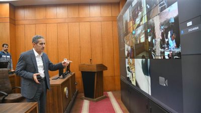  بالصور.. محافظ الغربية يتابع إقبال المواطنين على التصالح في مخالفات البناء