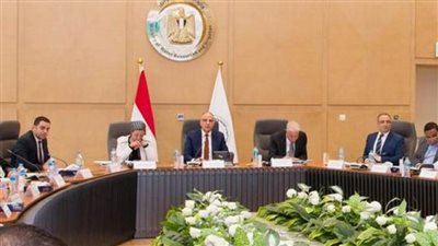 وزير الري يؤكد سرعة اتخاذ قرارات تراخيص الشواطئ بعد استيفاء كافة الشروط