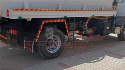 دعم منظومة النظافة ببلطيم بسيارة كسح مياه 