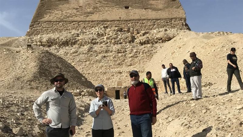 جانب من أعمال الفريق