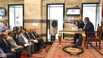 الوزير: اهتمام كبير بالتعاون مع القطاع الخاص في إدارة عدة قطاعات بالسكة الحديد