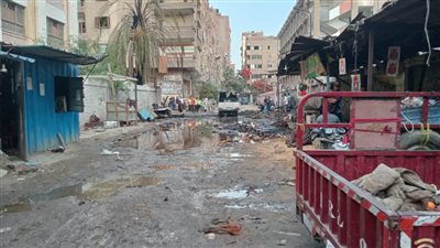 الدفع بمعدات رفع آثار حريق اندلع بـ10 أكشاك في شبرا الخيمة