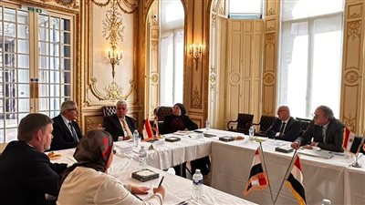 وزير التعليم العالي يلتقي وفد جامعة إكستر البريطانية لبحث التعاون المُشترك