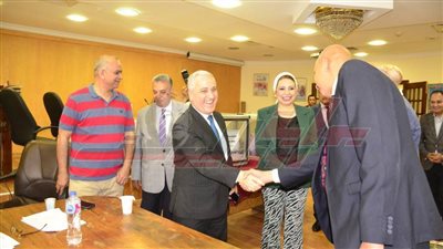 قيادات الوطنية للصحافة برئاسة الشوربجي يتفقد اللجان الانتخابية بـ