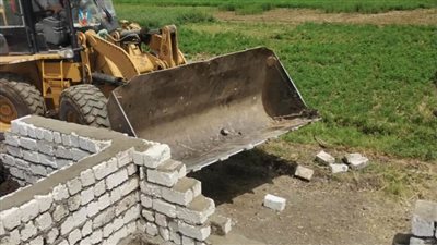 حملات مستمرة لرصد حالات التعدي بالبناء المخالف والعشوائي بمراكز المنيا