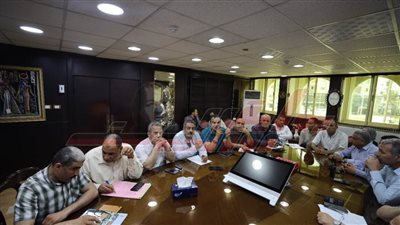 لجنة لتحديد الكتل المبينة القريبة من الأحوزة العمرانية للمدن والقرى والتوابع