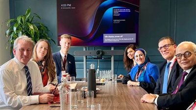 حجازي يلتقى وزير الدولة للمدارس بالمملكة المتحدة لتعزيز التعاون بالمدارس الرسمية الدولية