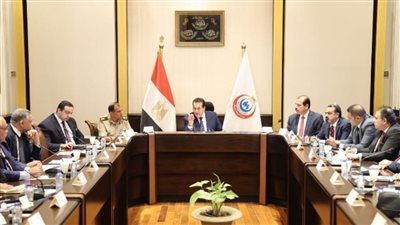 وزير الصحة يترأس اجتماع اللجنة العليا لإدارة أزمة الأوبئة والجوائح الصحية 