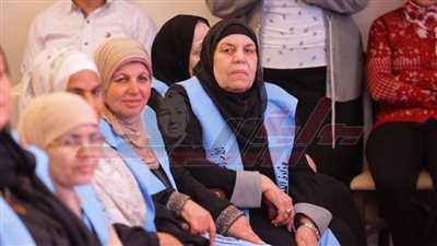 الأمهات المثاليات لعام 2024 يتسلمن وسام الكمال من الطبقة الثانية