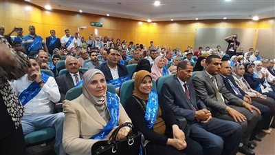 وكيل صحة البحيرة يكرم العاملين المثاليين بالمنشآت الصحية.. صور