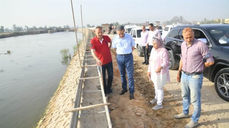 جانب من جولة المحافظ