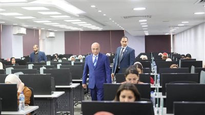 وزير العدل ورئيس الجهاز المركزي للتنظيم والإدارة يتفقدان مسابقة شغل وظائف بمصلحة الخبراء