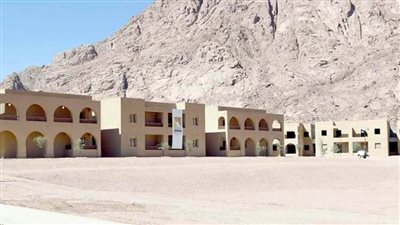 رئيس الوزراء يتابع مشروعات تطوير موقع التجلي الأعظم بـ