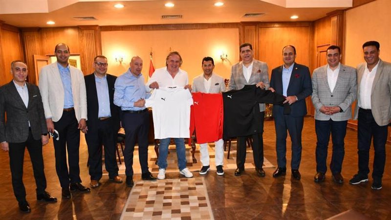 د. أشرف صبحى