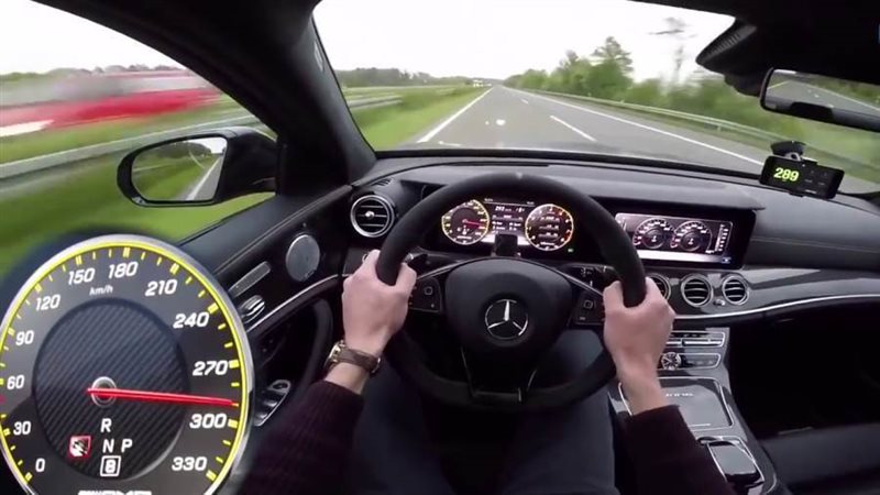 السرعة الجنونية للسيارات