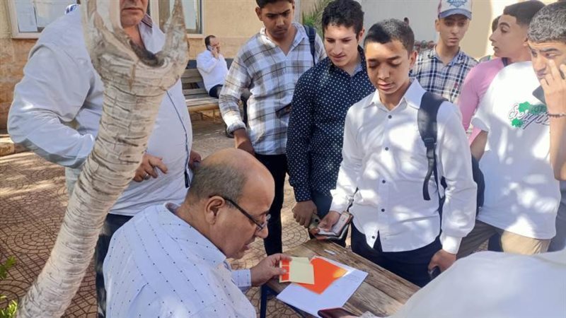 دخول الطلاب اللجان