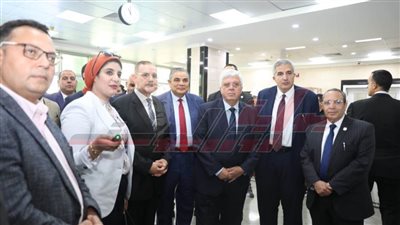 جولة تفقدية لوزير التعليم العالي لمبنى المدرجات والاختبارات الإلكترونية بكفر الشيخ