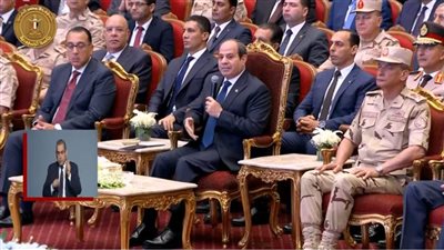 عاجل| الرئيس السيسي يدعو المستثمرين للمشاركة بجميع المشروعات الزراعية التي تنفذها الدولة