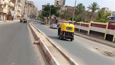 إزالة 15 حالة إشغال طريق ثابتة ومتحركة بمحيط مدارس مدينة رشيد