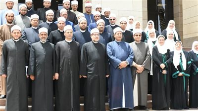 وزير الأوقاف: 