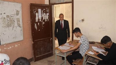 محافظ القليوبية يتابع لجان الدبلومات الفنية في بنها